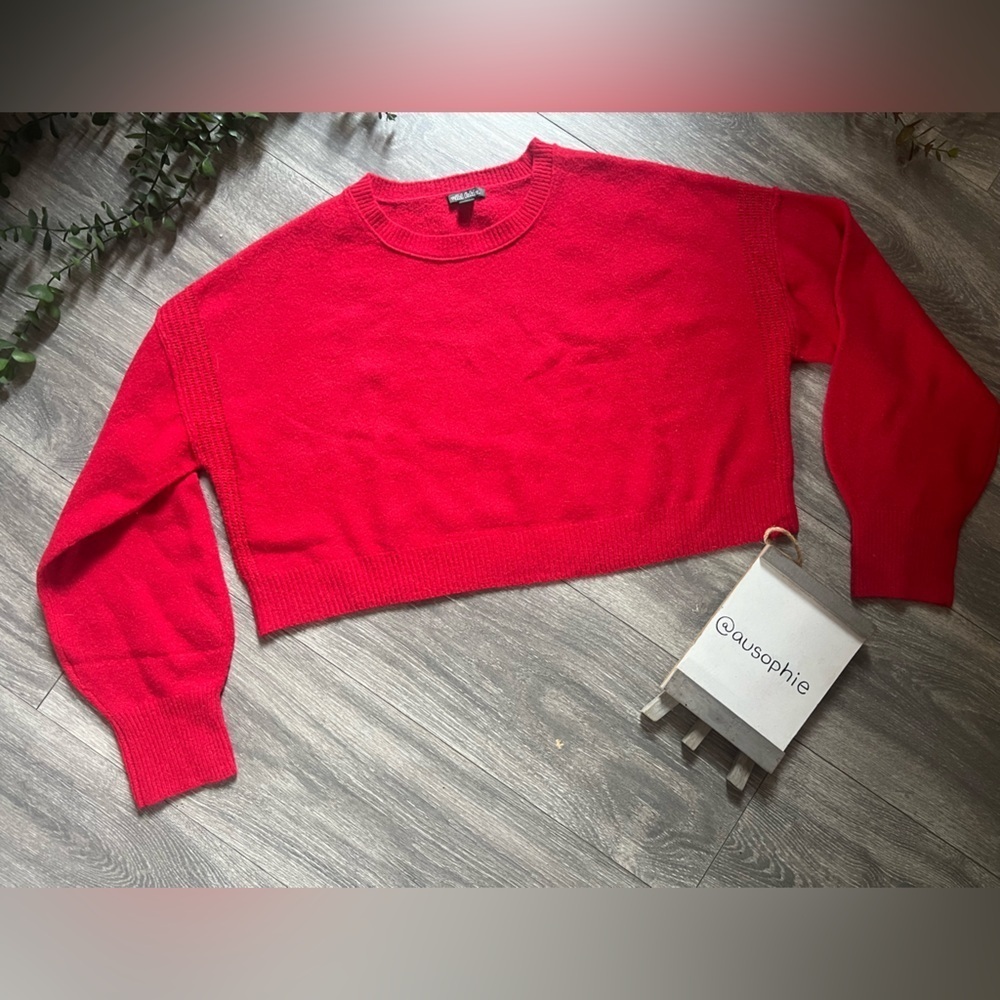 Wild Fable Bishop Sleeve Red Crew Neck Cropped Sweater w Ribbed Detailing S NWOT